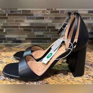 A New Day Ankle Strap Heels Memory Foam Womens Size 10 Black Color